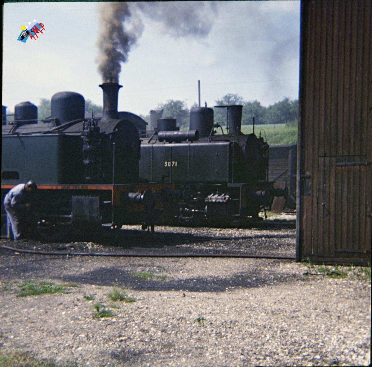 1971--R06_024A1-P942-10--RE-train chifonnier-1971-06-_HG